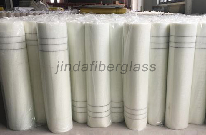 Alkaline resistant fiberglass mesh